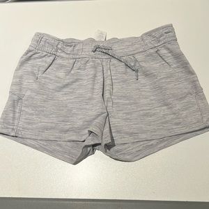 Ivivva girla gray shorts